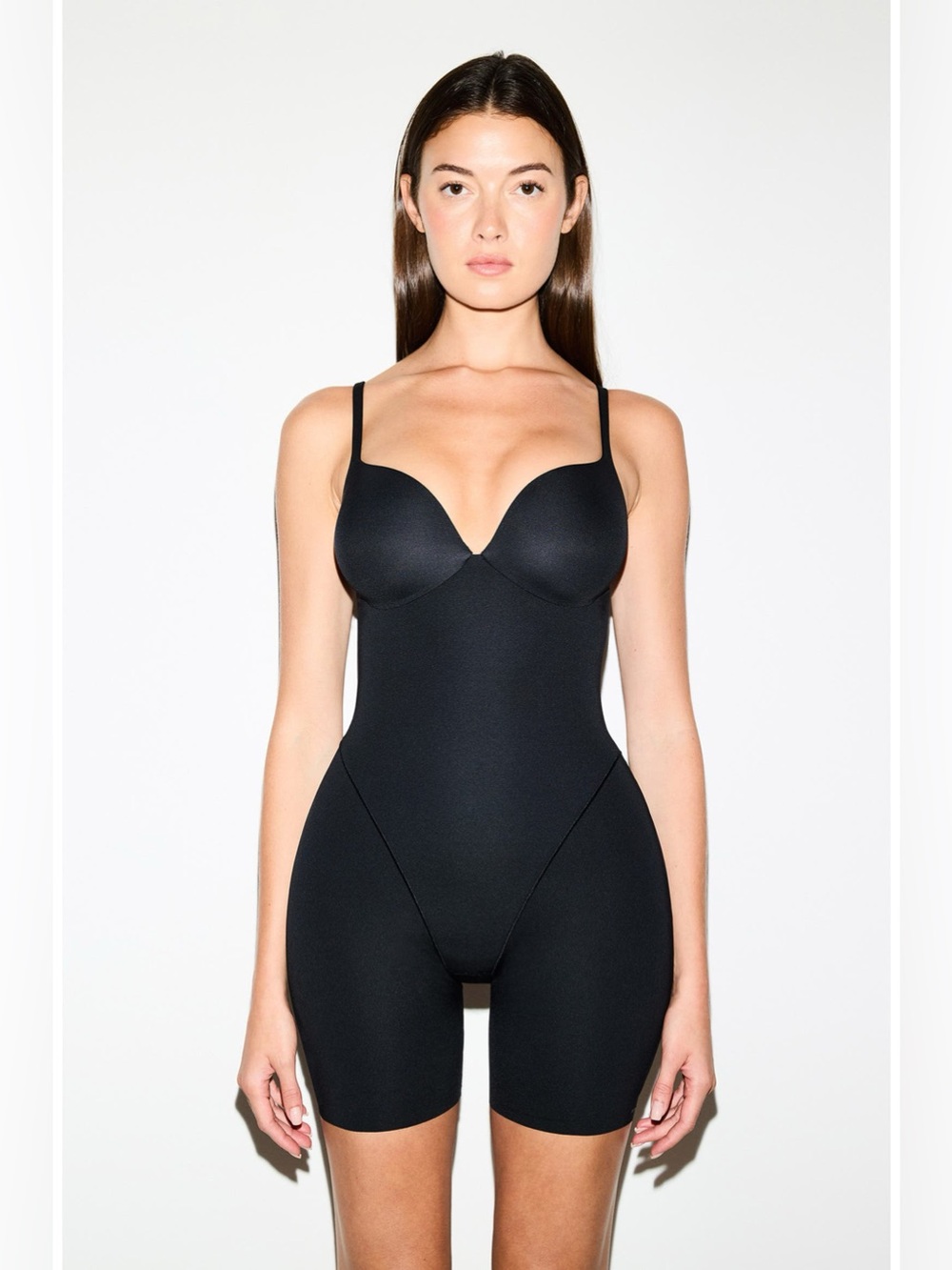 Skims Ultimate Body Butt & Hip Enhancing Bodysuit - Picture 4 of 8